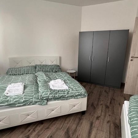 Air-Conditioned, 2 Room Apartment With Balcony, New Building Raca Братислава Экстерьер фото